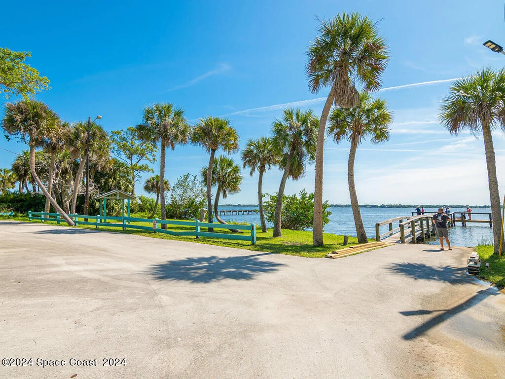 Photo of 2125 Indian River Drive