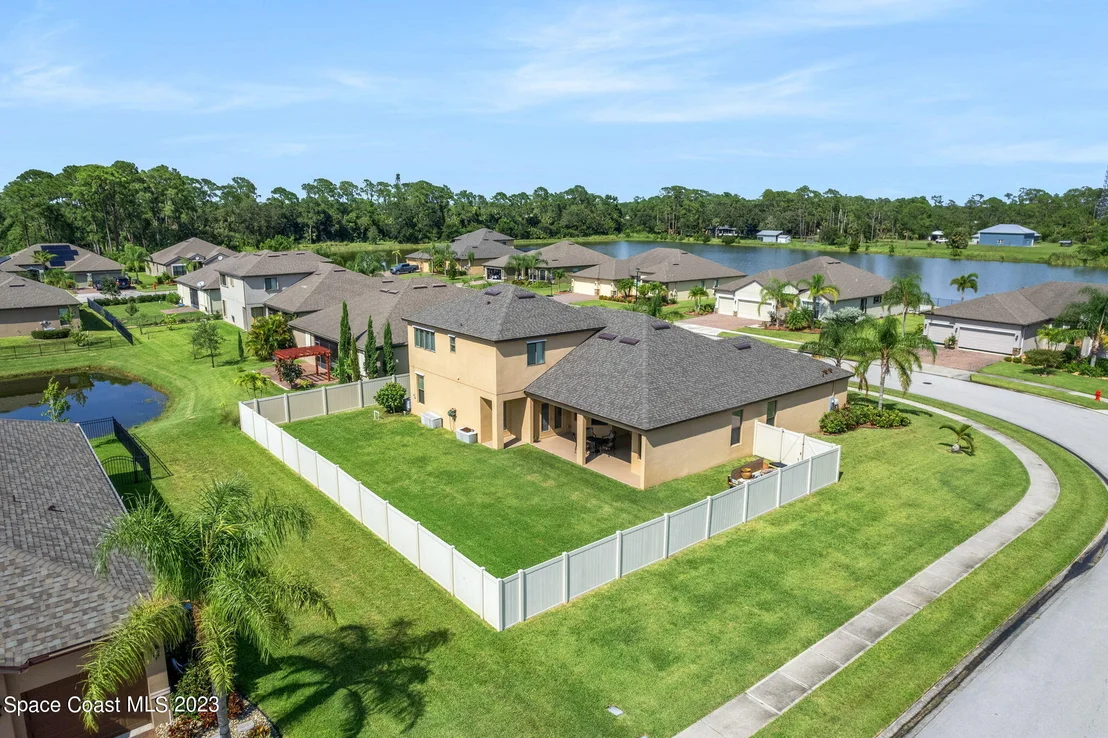 Photo of 3380 Watergrass Street