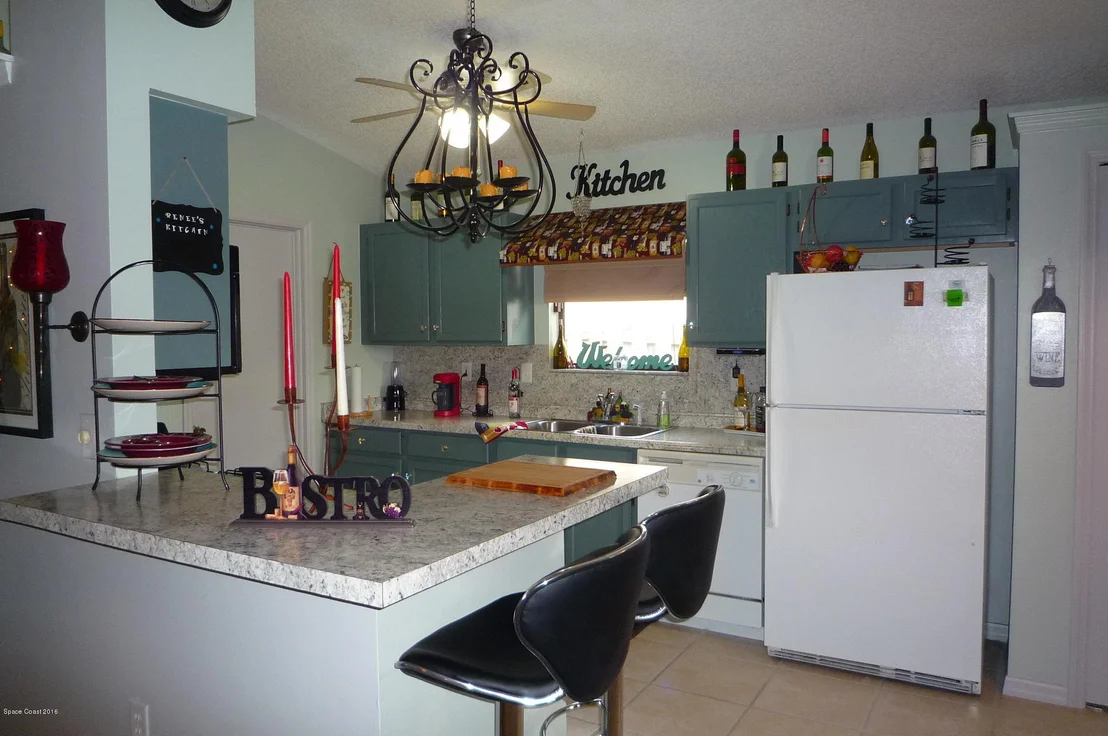 Photo of 7237 Hammock Lakes Drive