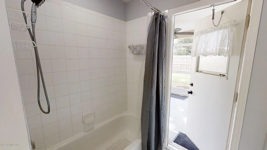 Photo of 1670 Rustic Way