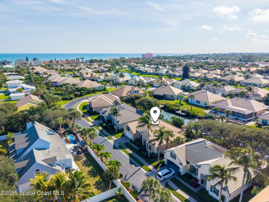 Photo of 379 Pentland Drive