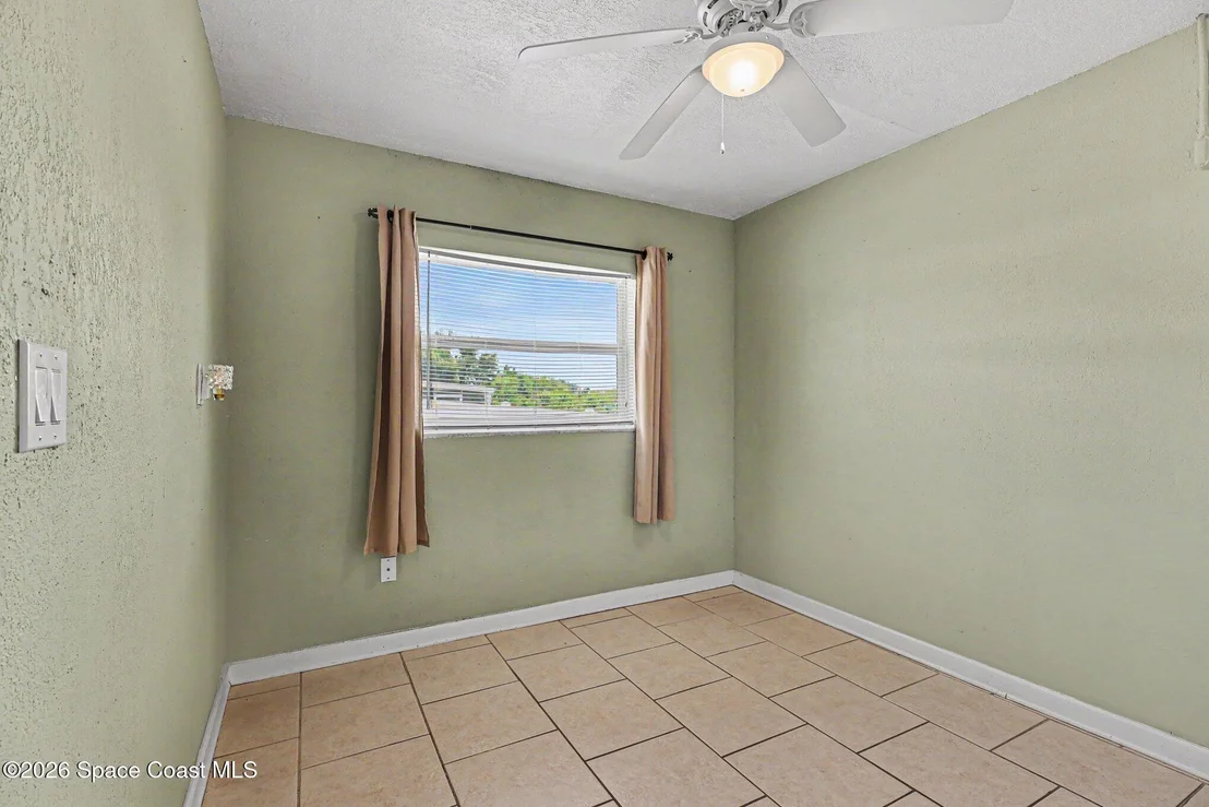 Photo of 1178 Abbey Circle NE