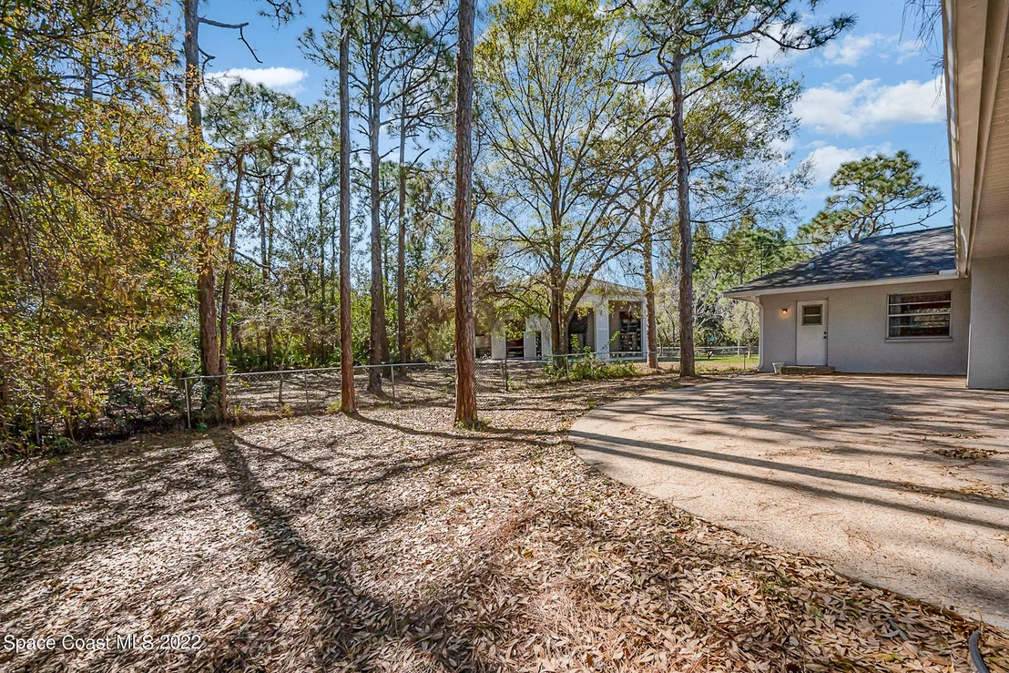 Photo of 2002 Mattison Drive NE