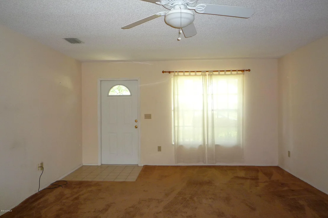 Photo of 907 Delta Way