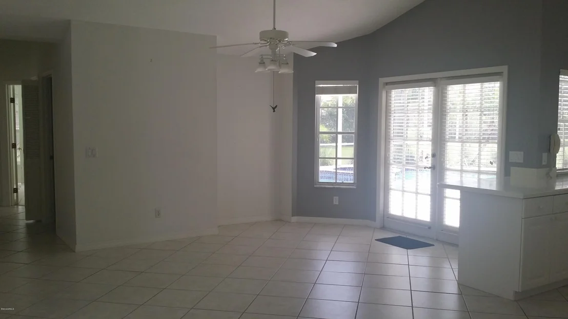 Photo of 751 Glengarry Drive