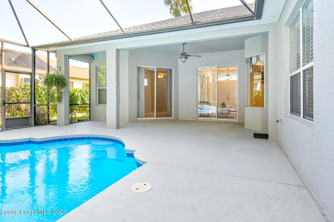 Photo of 6037 Arlington Circle