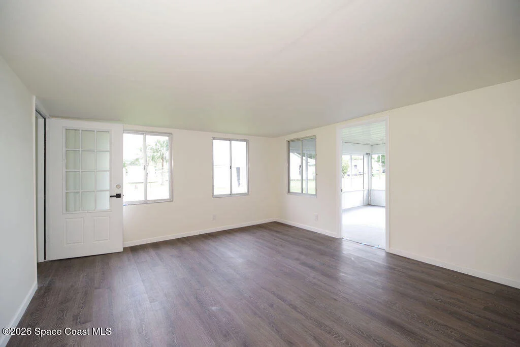 Photo of 653 Atlas Avenue NE