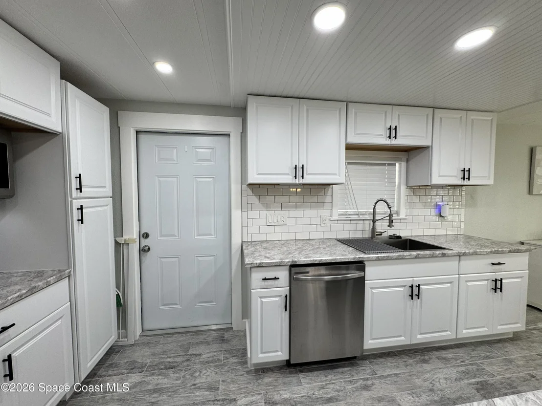 Photo of 805 Wren Circle