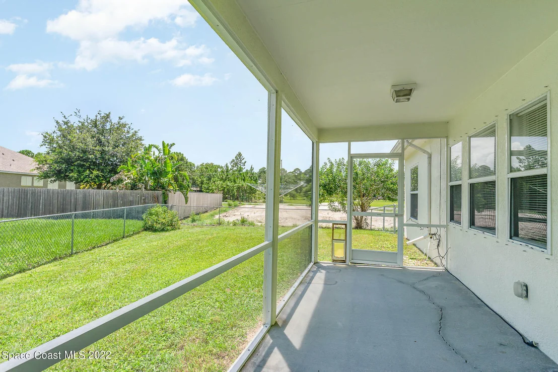 Photo of 2905 Fig Road SE