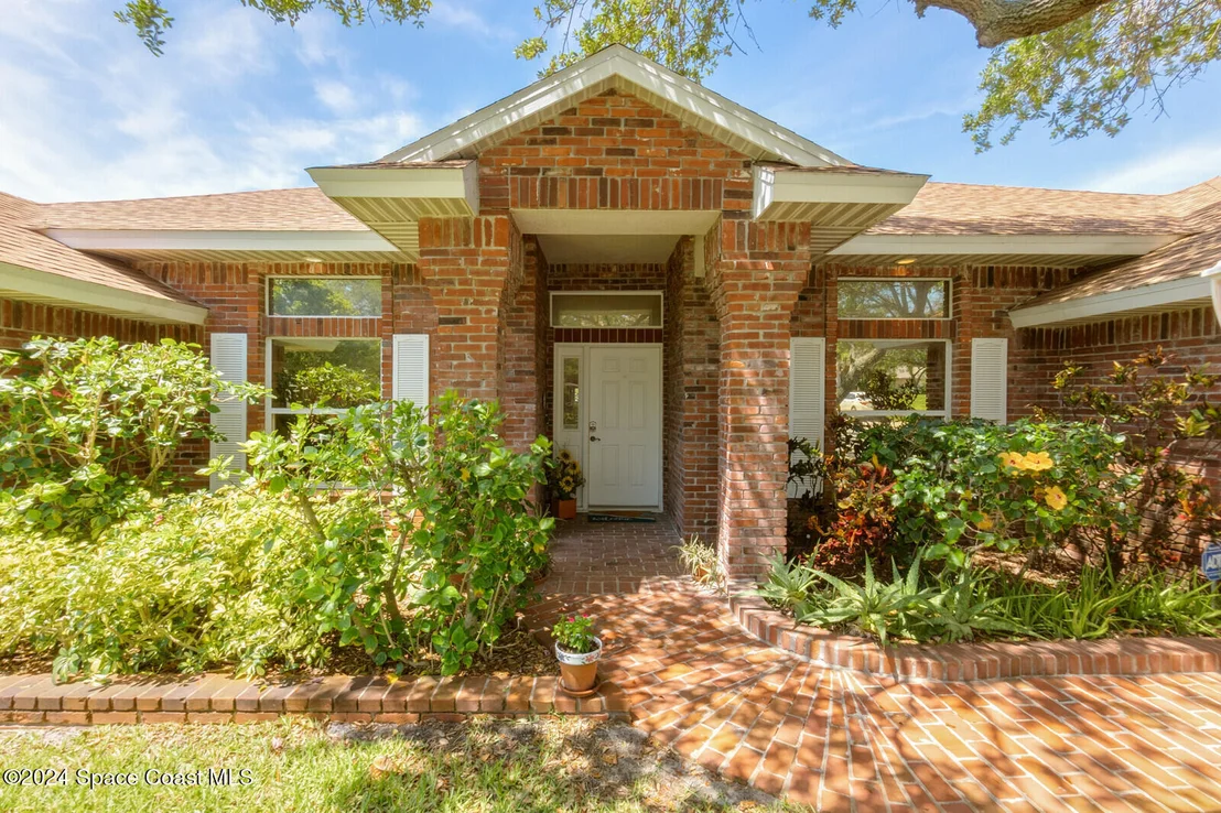Photo of 410 Oriole Lane