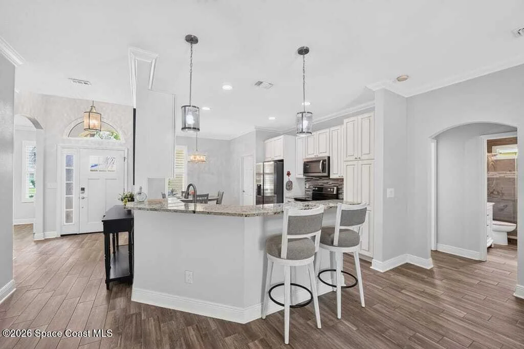Photo of 228 Abernathy Circle SE