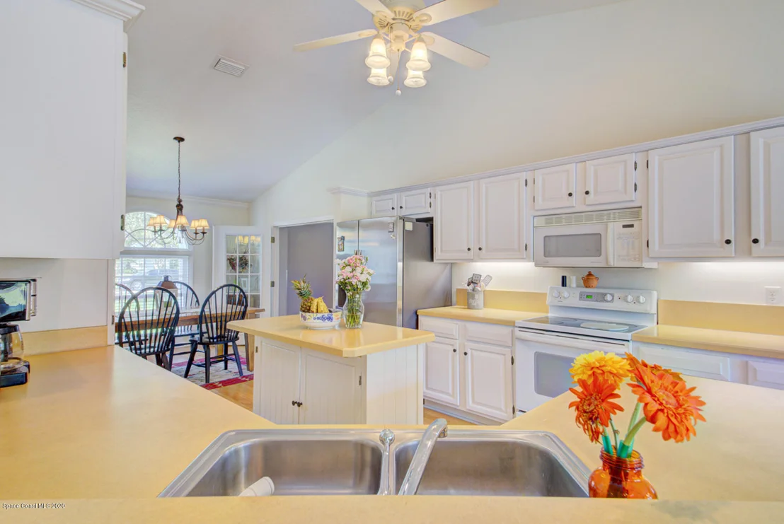 Photo of 2164 Royal Oaks Drive