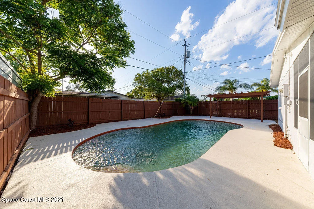 Photo of 654 Teak Drive