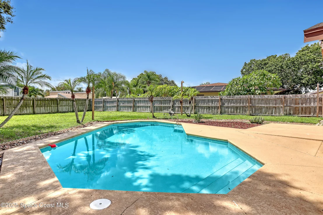 Photo of 210 Applewood Circle