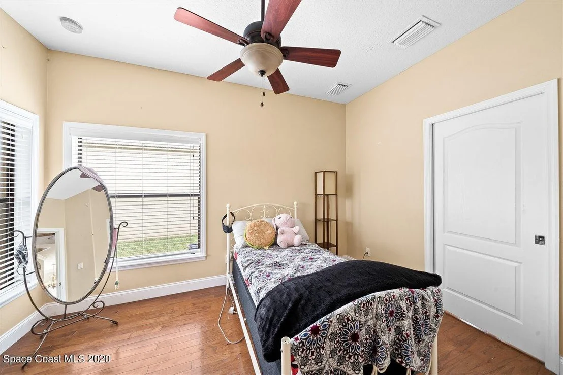Photo of 1429 Corbett Lane