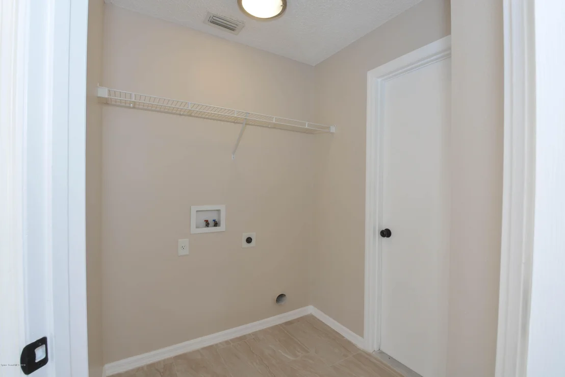 Photo of 1898 Fallon Boulevard NE