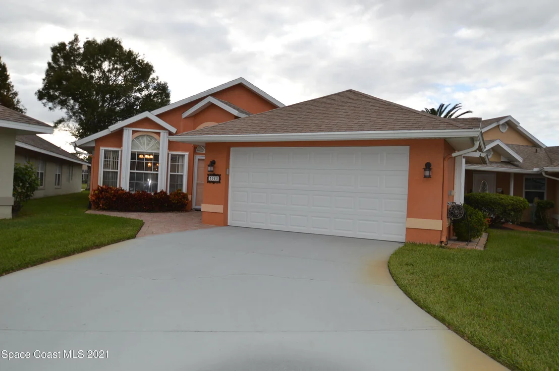 Photo of 3963 Saint Armens Circle