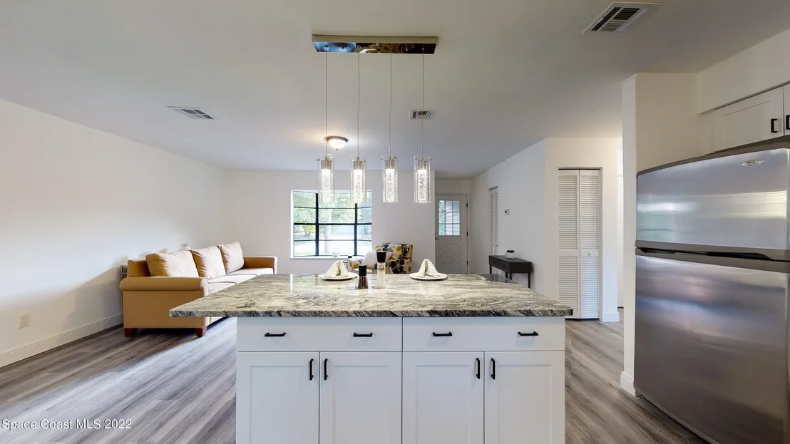 Photo of 1526 Dewitt Lane
