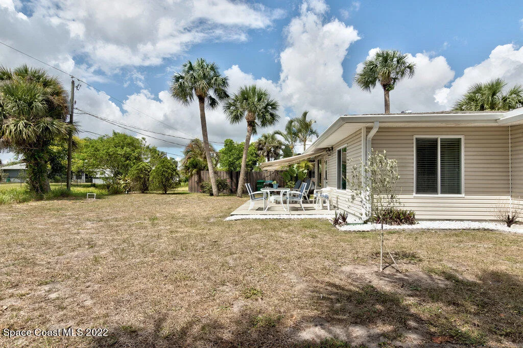 Photo of 1049 Carnation Drive