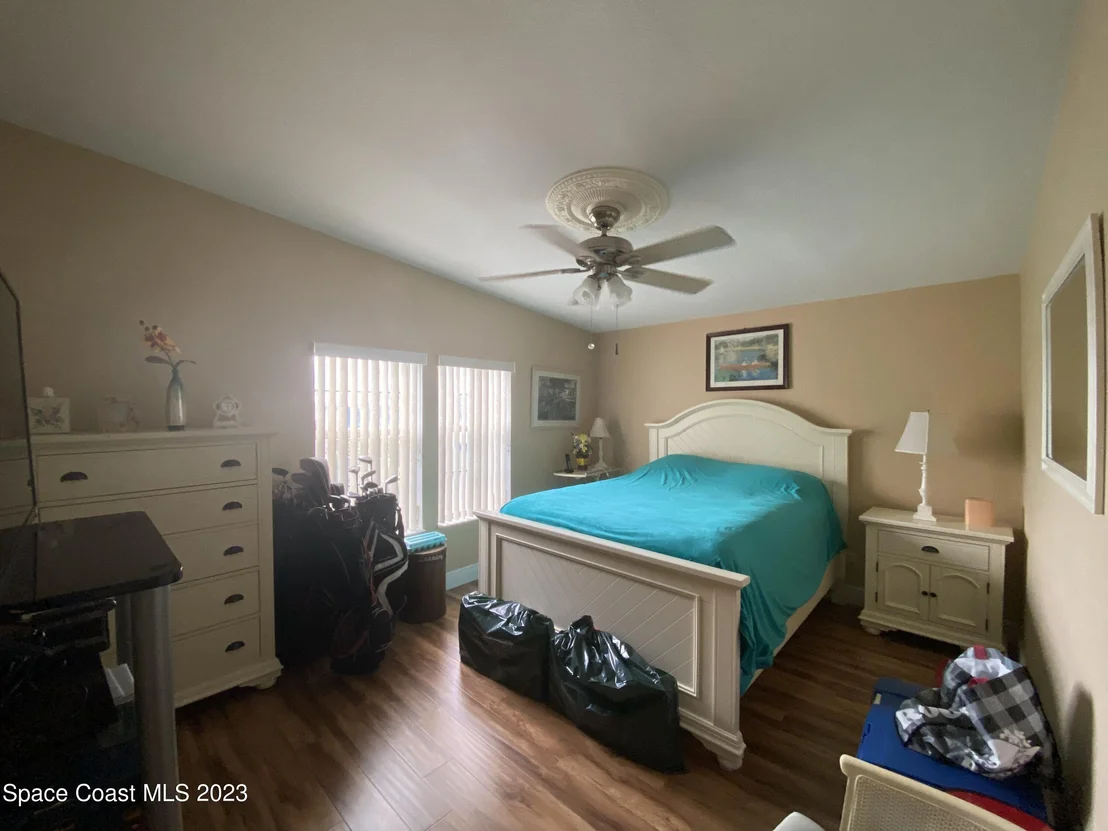 Photo of 102 Scenic Drive