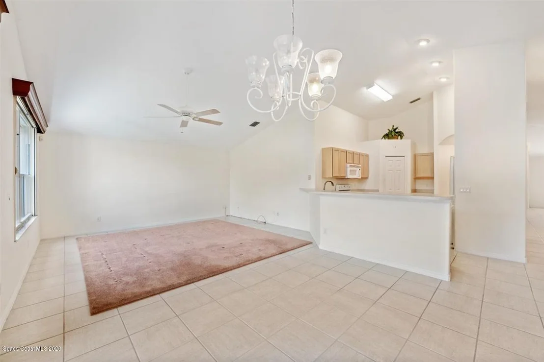 Photo of 902 Shaw Circle