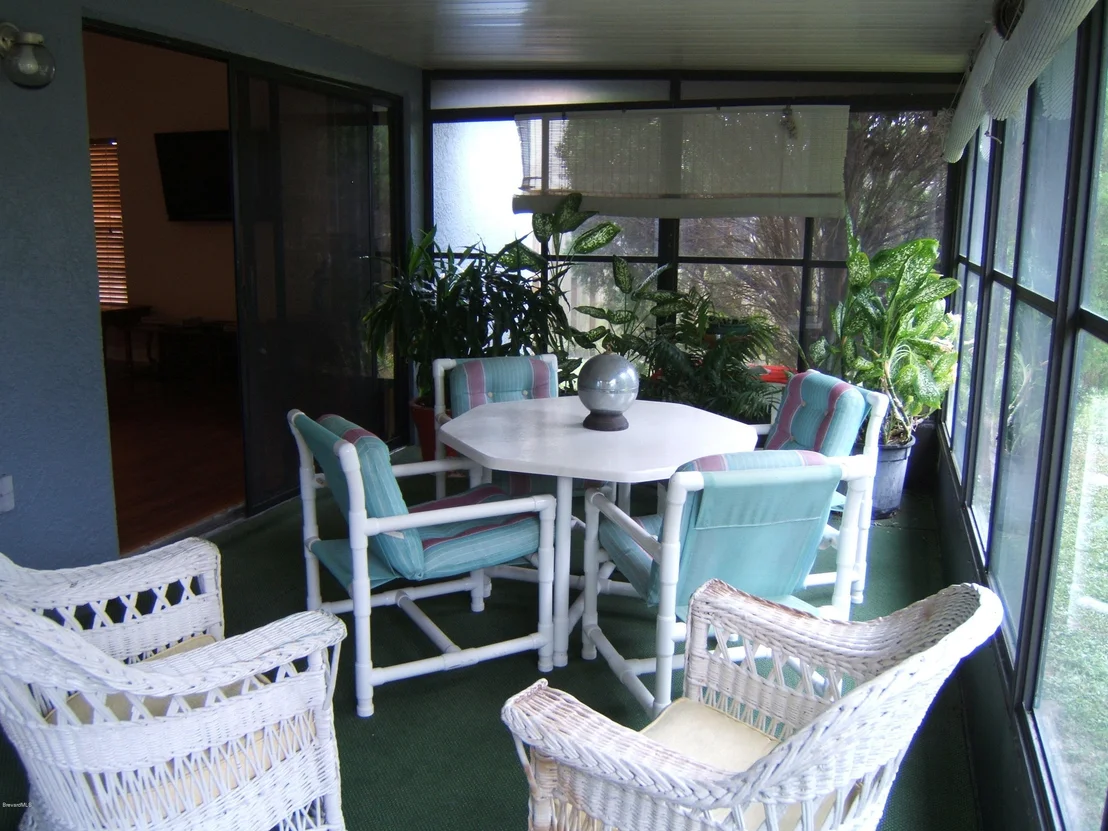 Photo of 875 Jamestown Drive