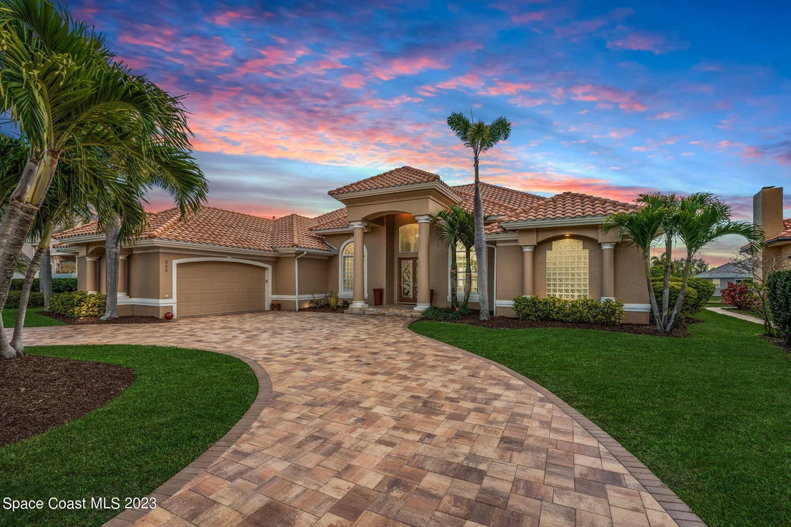 Photo of 325 Normandy Drive