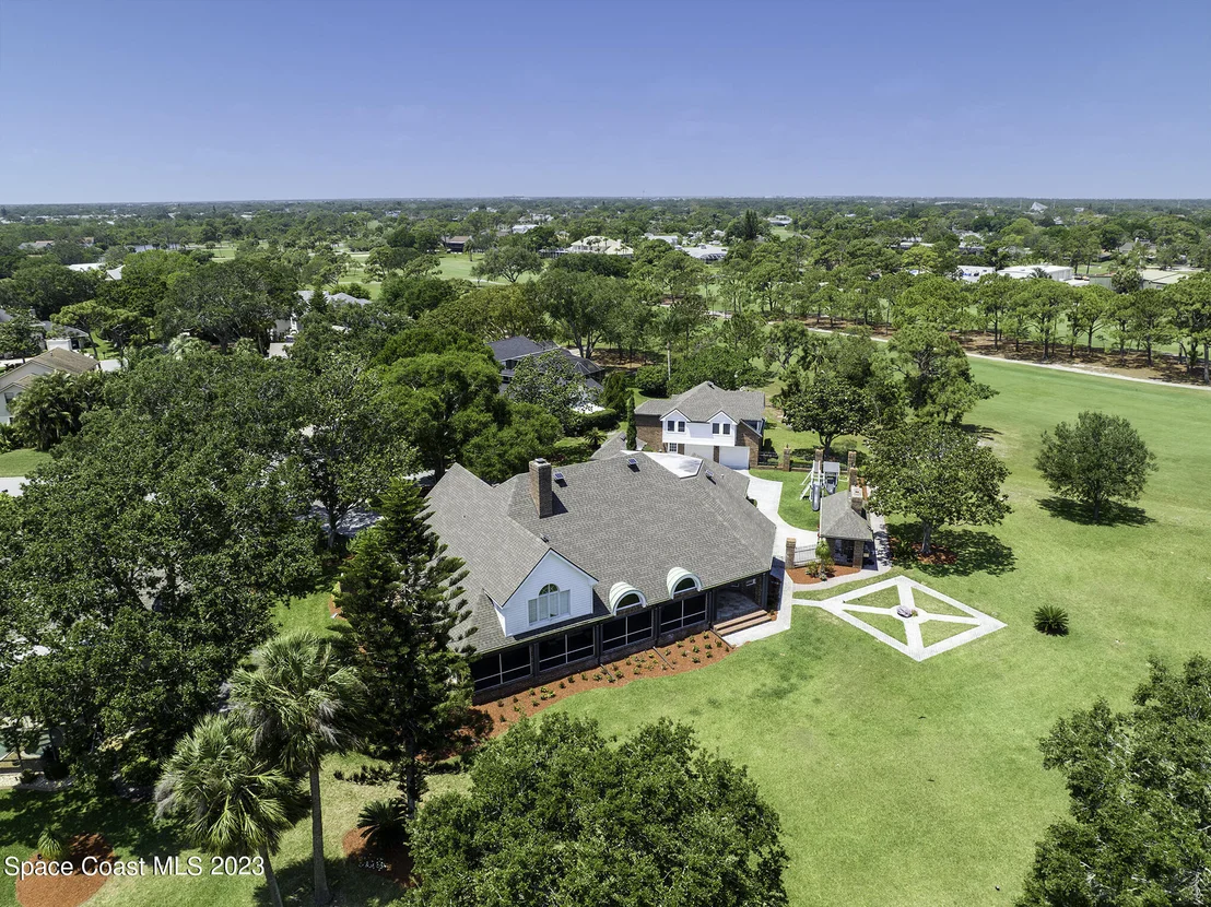 Photo of 607 Woodbridge Drive