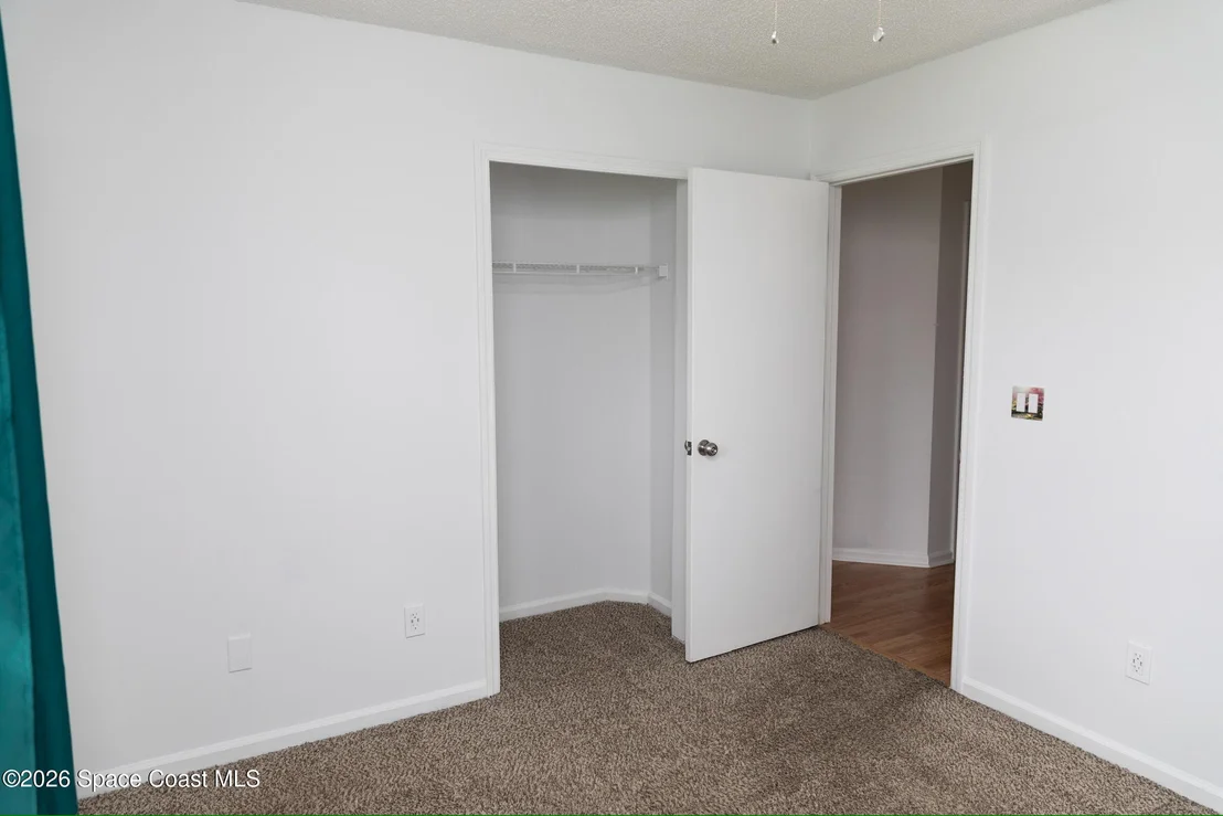 Photo of 1122 Hidden Cove Circle N
