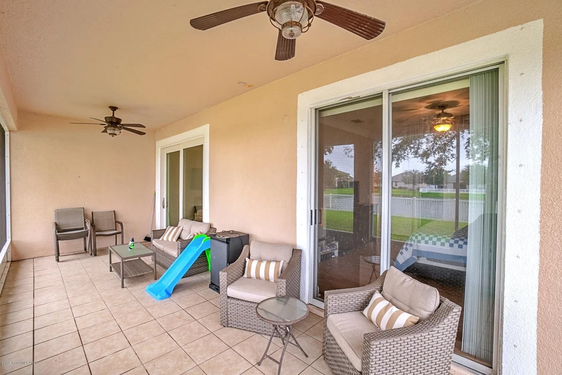 Photo of 1541 Bridgeport Circle