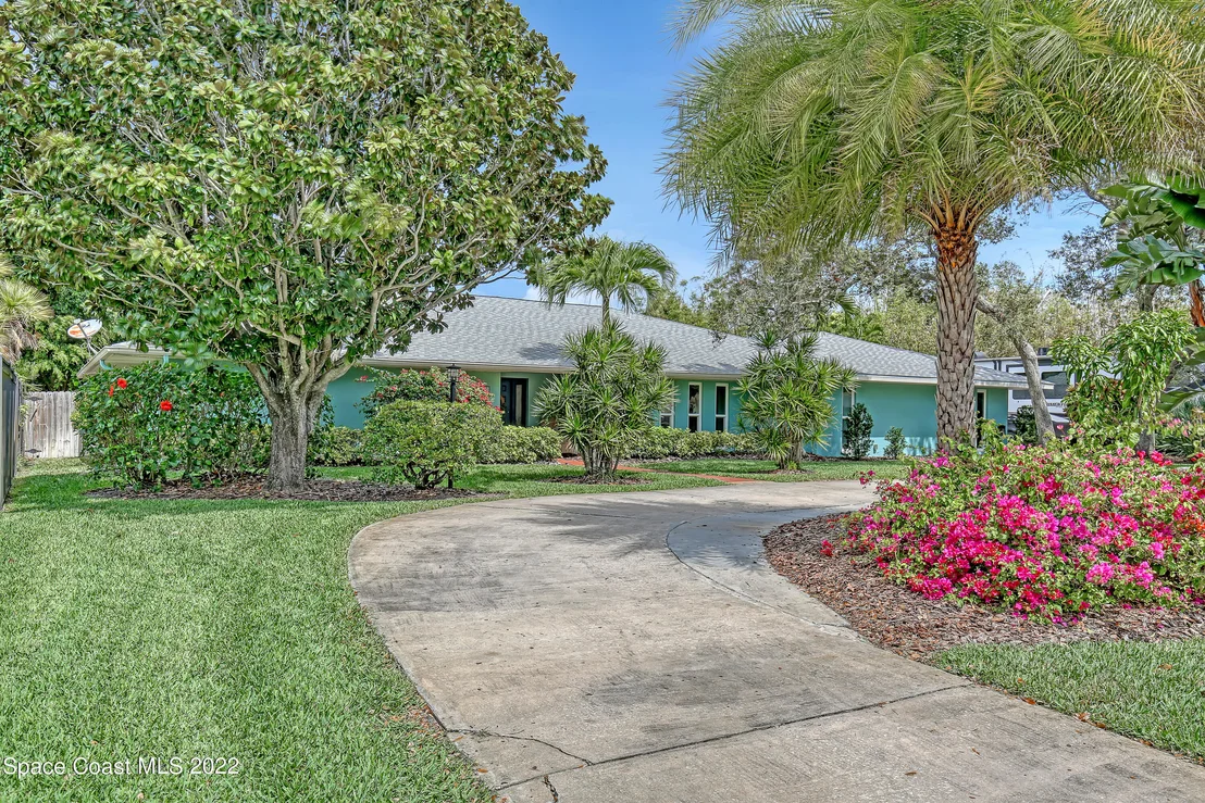 Photo of 400 Mosswood Boulevard