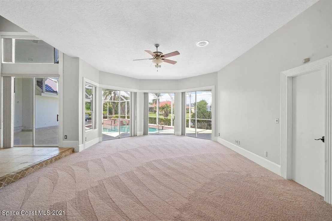 Photo of 680 Falcon Drive