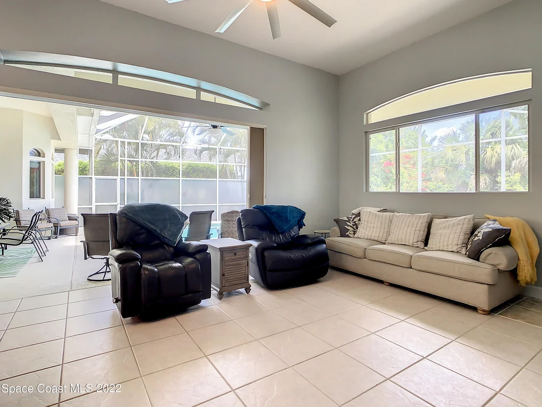 Photo of 862 Thrasher Drive