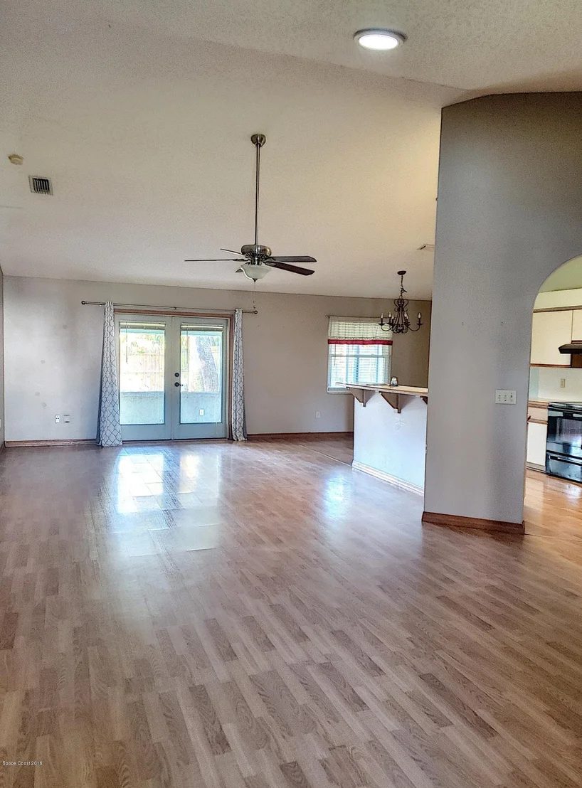 Photo of 1699 Palm Ridge Road
