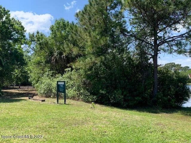 Photo of 4620 Canard Road