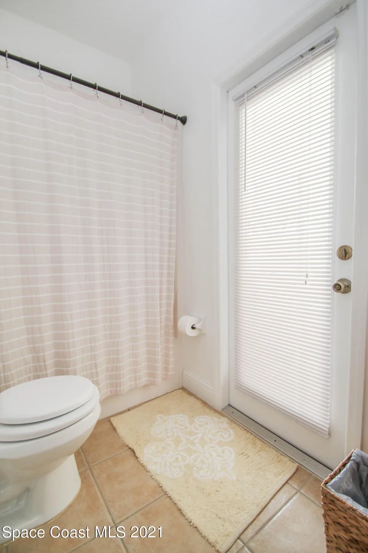 Photo of 1462 Hemingway Boulevard