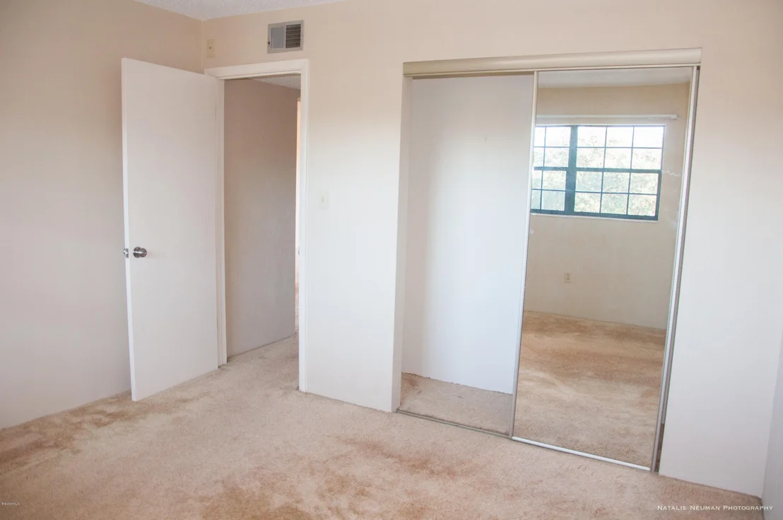 Photo of Unit 412 at 1025 Rockledge Drive