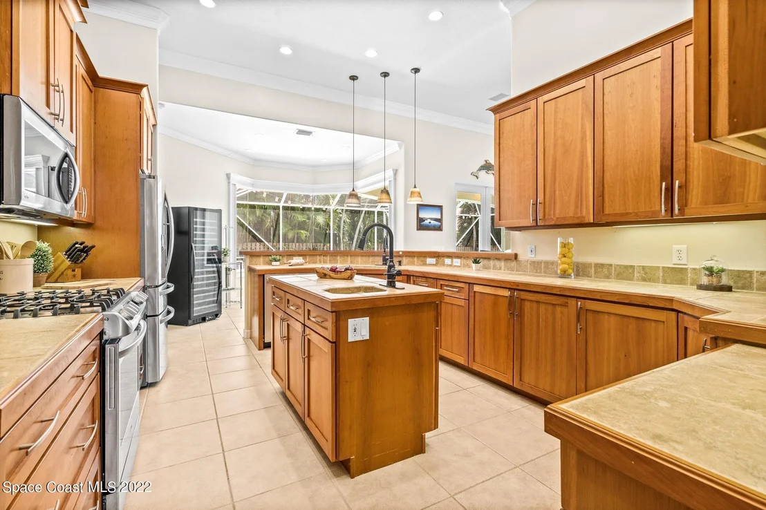 Photo of 356 Southampton Drive