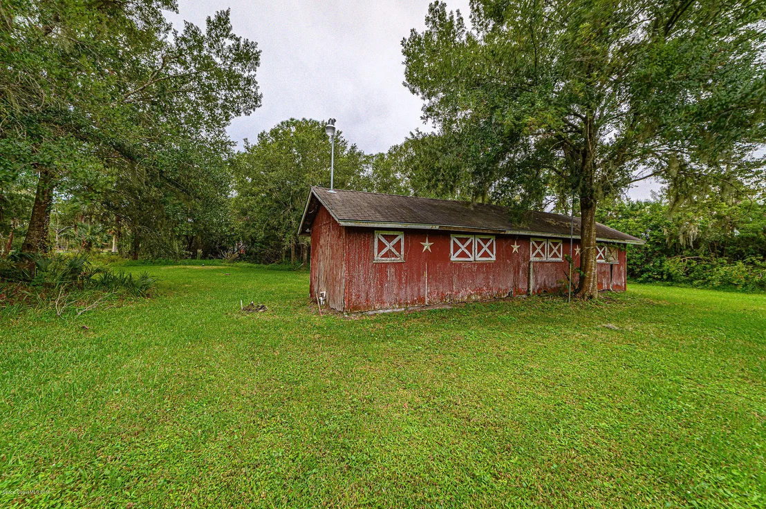 Photo of 3905 Lake Washington Road