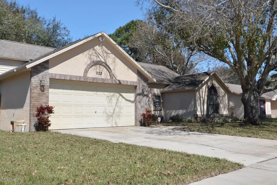 Photo of 922 Yorktowne Drive