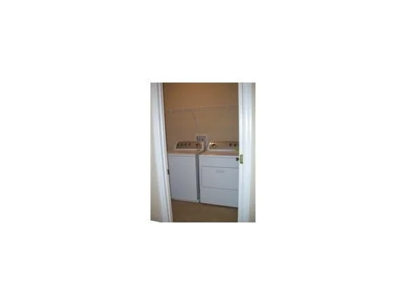 Photo of 454 Dryden