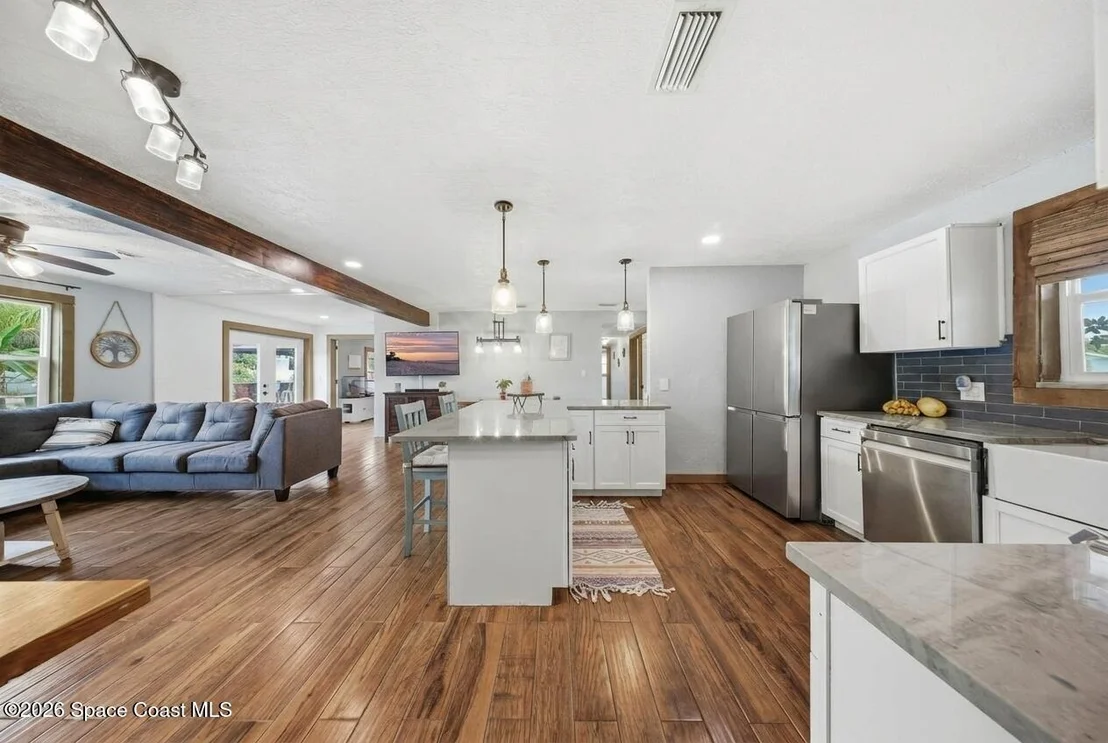 Photo of 112 Lagoon Avenue