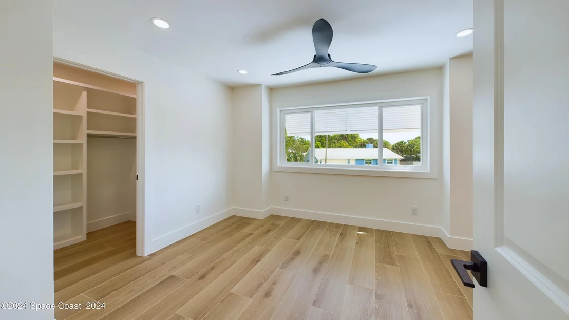 Photo of 396 Riverview Lane