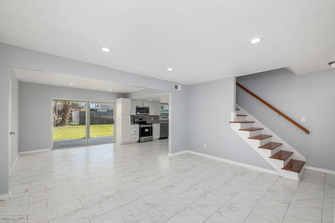 Photo of 1019 Daytona Drive NE