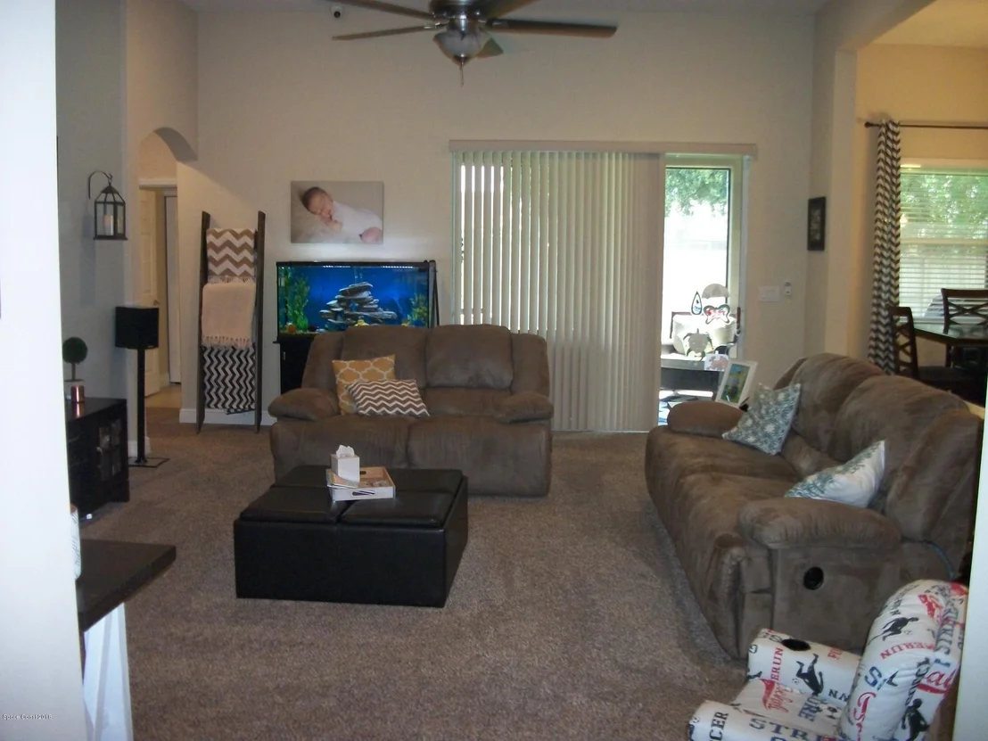 Photo of 1106 Morgan Circle NE