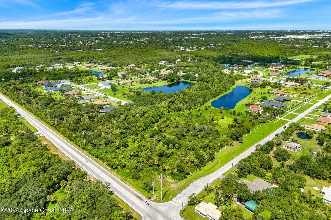 Photo of 1600 Corey Road