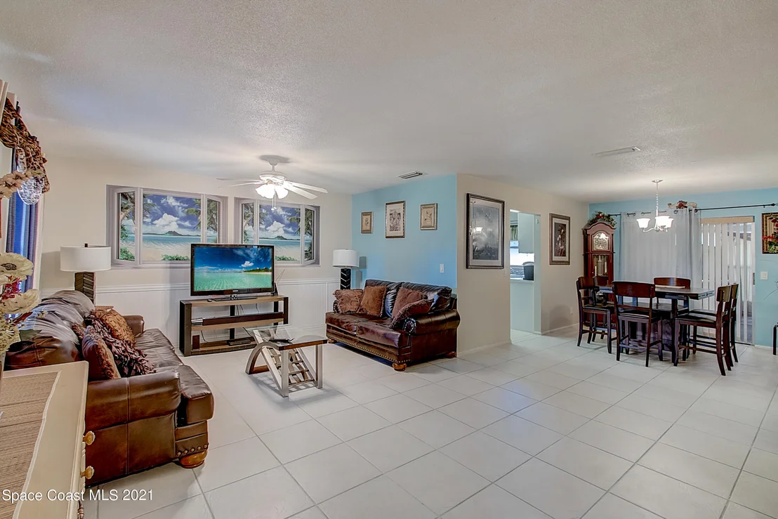 Photo of 960 Brunswick Court
