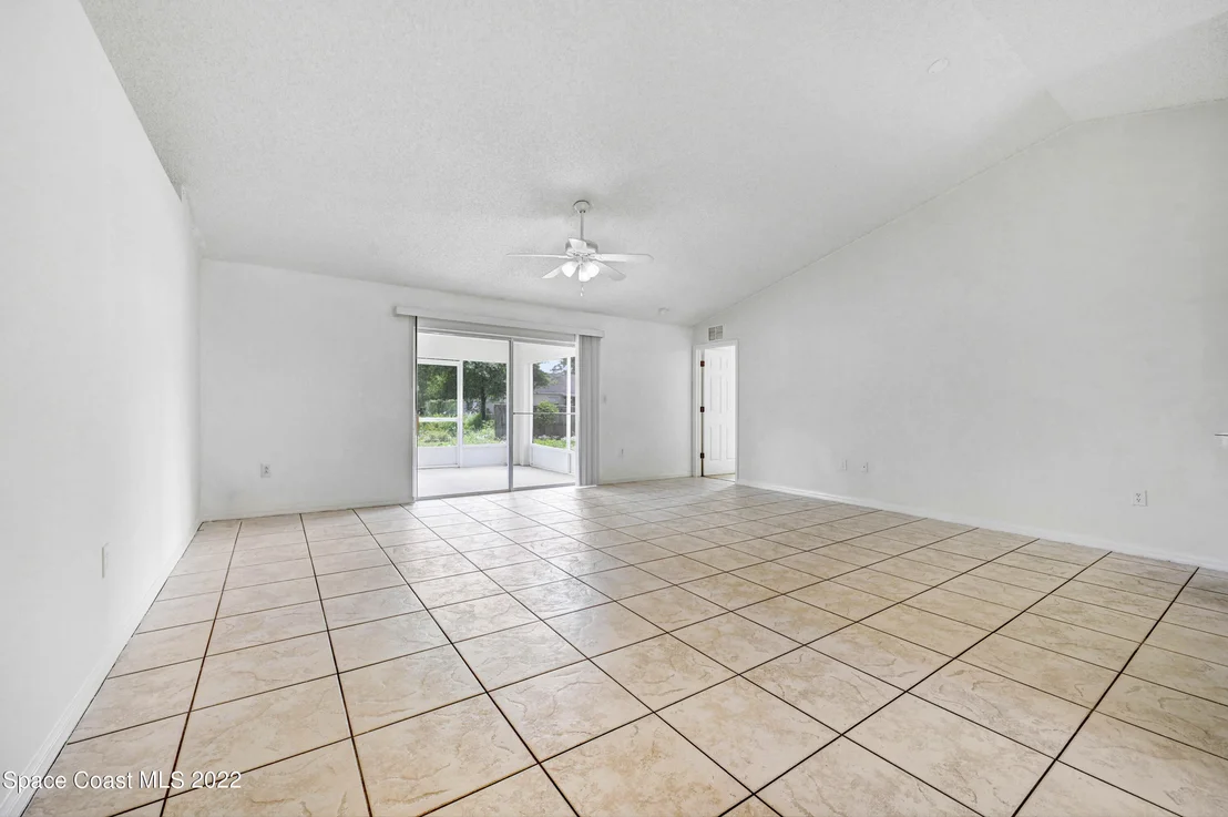 Photo of 1320 Rascal Street SE