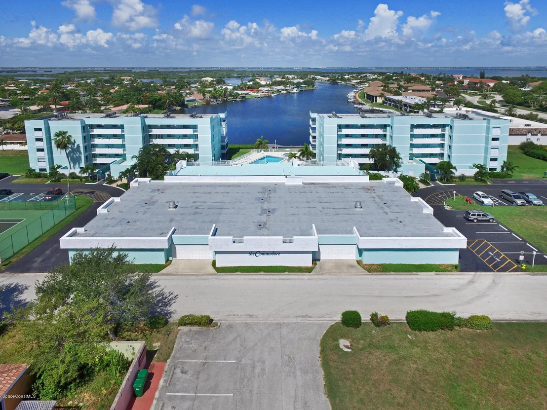 Photo of Unit 1205 at 1700 Commodore Boulevard