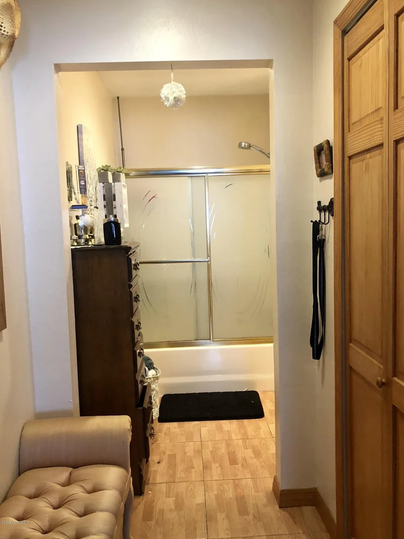 Photo of 730 Bianca Drive NE